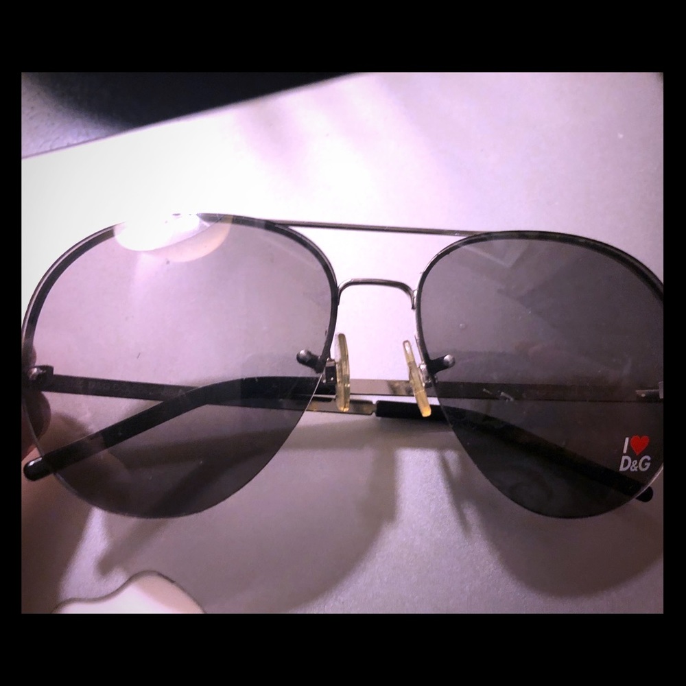 Vintage D&G aviators!